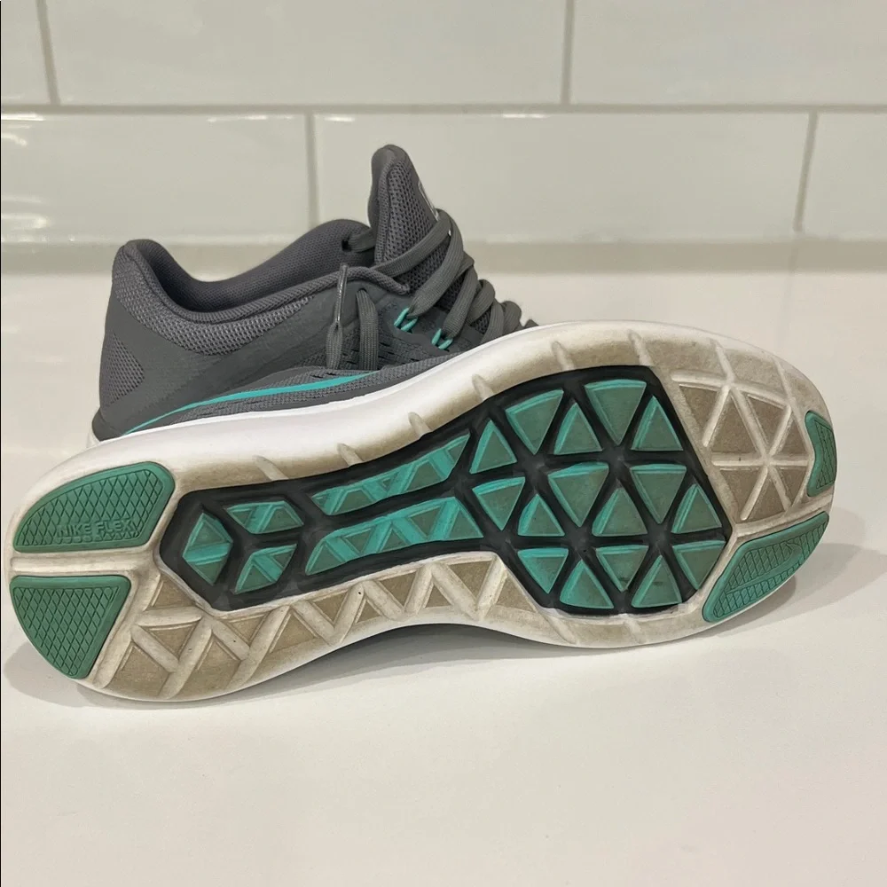 Nike Women's Athletic Shoes in Gray and Teal - Picture 3 of 6